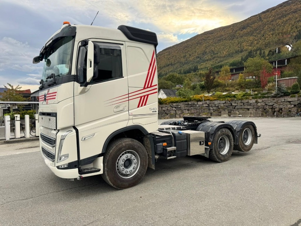 Volvo FH540 6 X 4 - Tractor unit: picture 1 Volvo FH540 6 X 4 - Tractor unit: picture 1