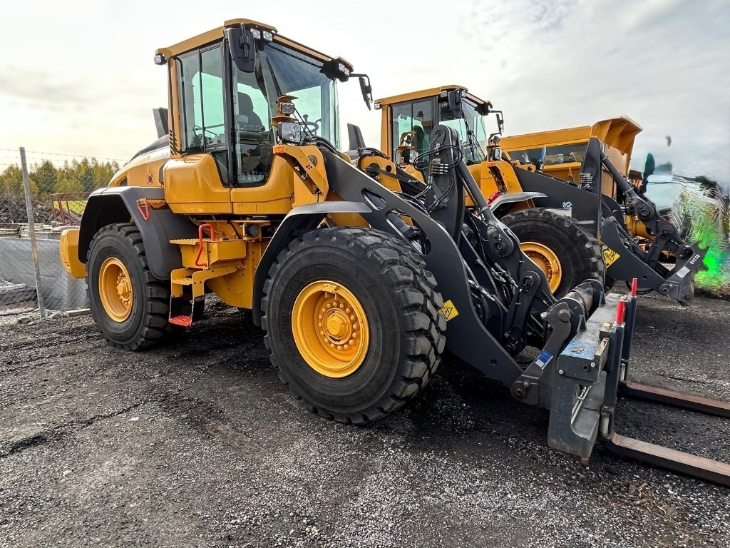 Volvo L 90 H - Wheel loader: picture 4 Volvo L 90 H - Wheel loader: picture 4