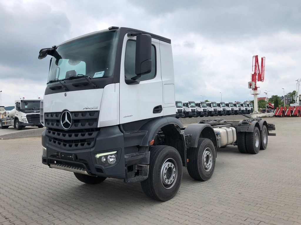Mercedes-Benz AROCS 4451 - Cab chassis truck: picture 2 Mercedes-Benz AROCS 4451 - Cab chassis truck: picture 2