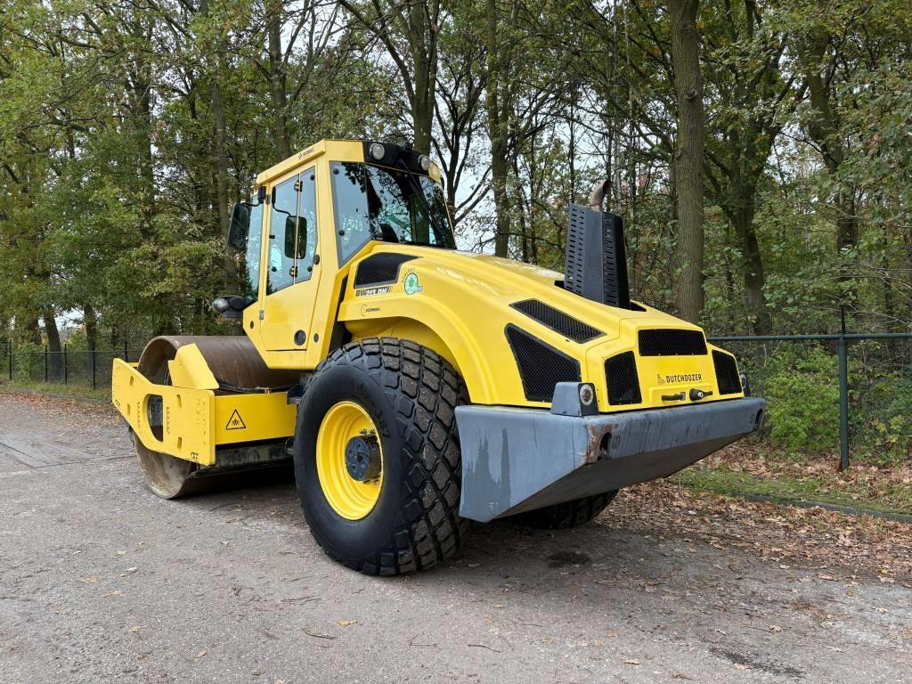 Bomag BW 213 D H-4 i - Compactor: picture 3 Bomag BW 213 D H-4 i - Compactor: picture 3