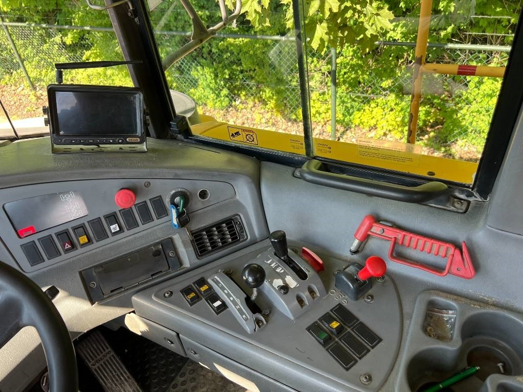 Articulated dumper Volvo A 30 D: picture 12