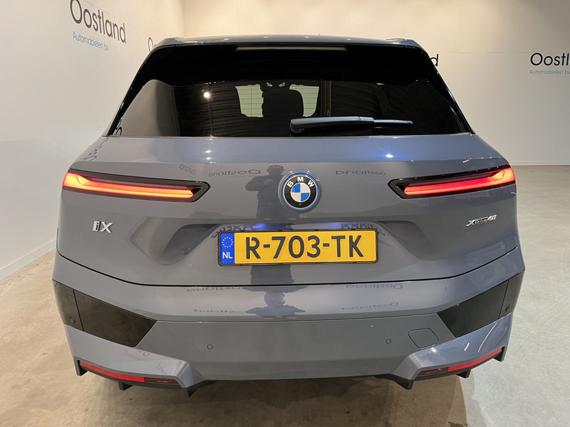 SUV BMW iX xDrive40 High Executive 77 kWh / Luchtvering / Pano / Harman Kardon / Trekhaak / Sportpakket / 27.750 KM !!: picture 6