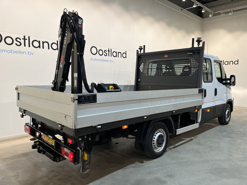 Flatbed van Iveco Daily 35S18D 3.0 375 Automaat Open Laadbak / Hiab Kraan / Euro 6 / Trekhaak 3500 KG / Airco / Camera / Navigatie / 3-Zits / 67.000 KM !!: picture 18