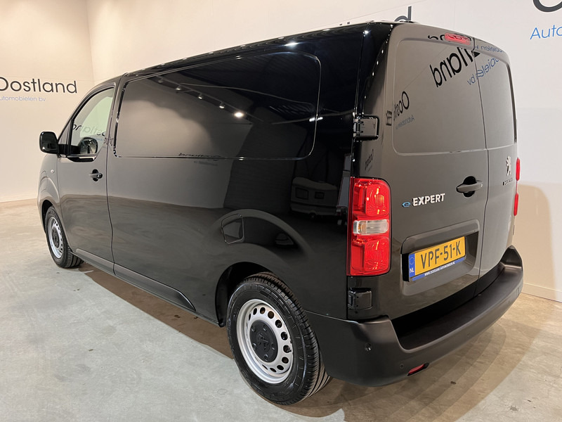 Lease a Peugeot e-Expert L2 Premium 75 kWh Servicebus / Van den Born Inrichting / 100% Elektrisch / Airco / Camera / Cruise Control / Navigatie / CarPlay / 12.400 KM !! Peugeot e-Expert L2 Premium 75 kWh Servicebus / Van den Born Inrichting / 100% Elektrisch / Airco / Camera / Cruise Control / Navigatie / CarPlay / 12.400 KM !!: picture 16