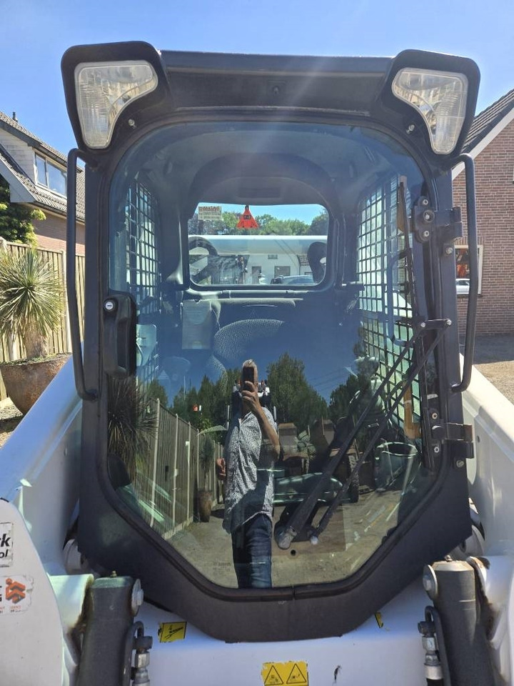 Skid steer loader Bobcat T 650: picture 12
