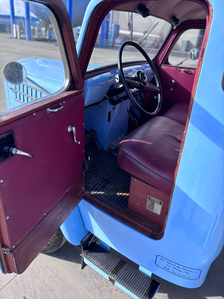 Dropside/ Flatbed truck Scania Scania 111: picture 13 Dropside/ Flatbed truck Scania Scania 111: picture 13