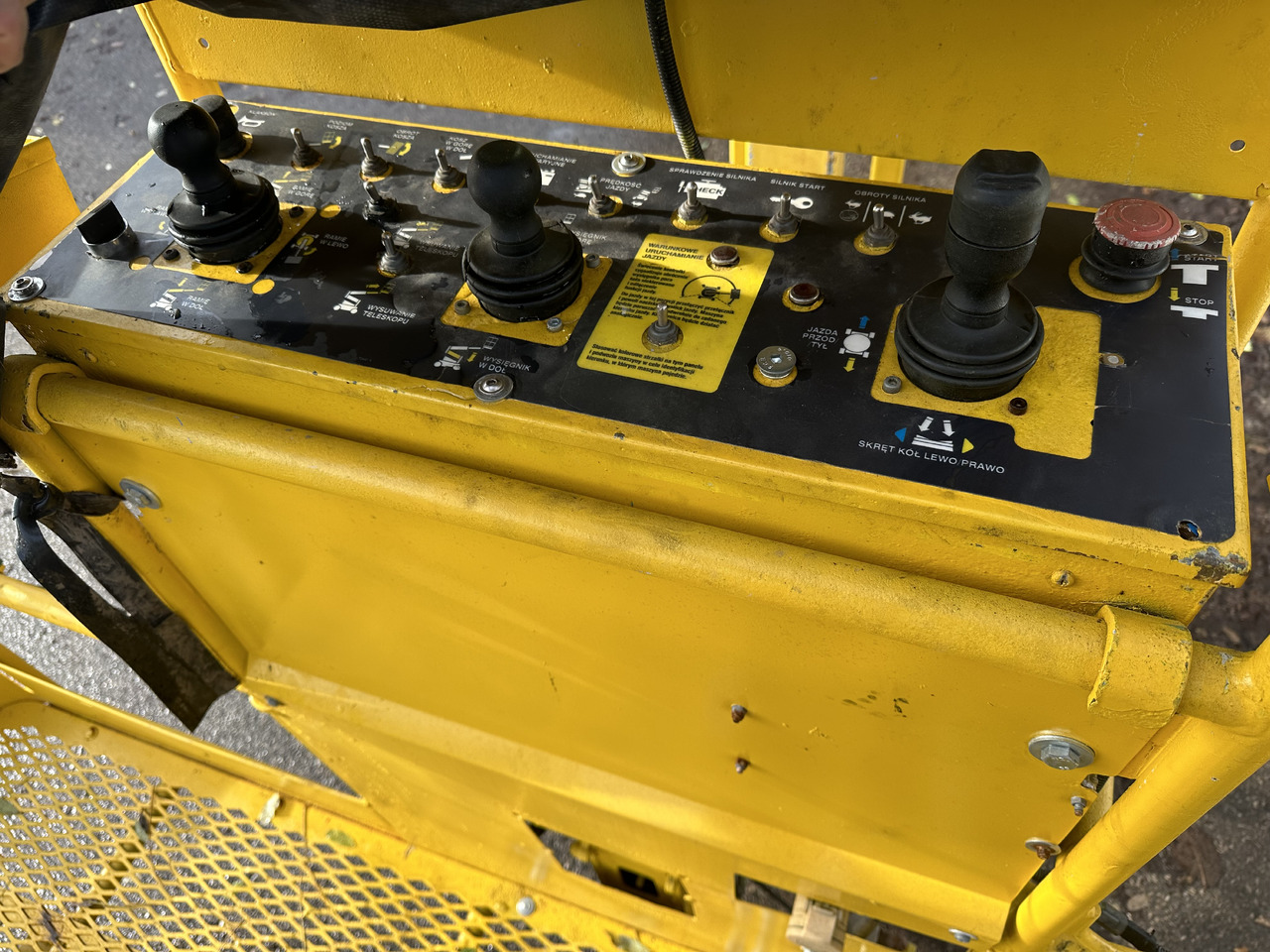 GENIE REXQUOTE Accessrailer Z60/34 railroad boom lift cherry picker mewp - Articulated boom: picture 5 GENIE REXQUOTE Accessrailer Z60/34 railroad boom lift cherry picker mewp - Articulated boom: picture 5