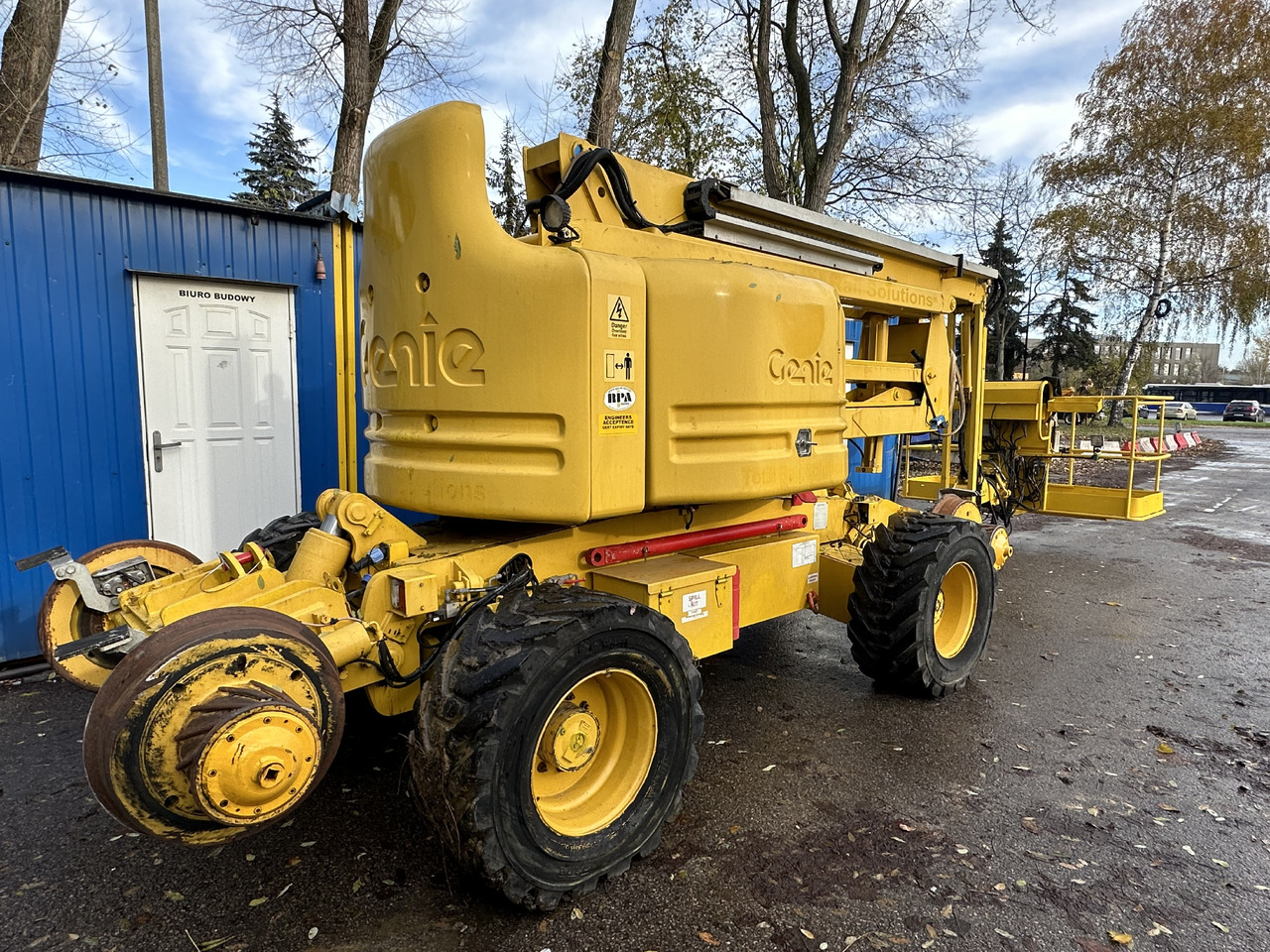 GENIE REXQUOTE Accessrailer Z60/34 railroad boom lift cherry picker mewp - Articulated boom: picture 2 GENIE REXQUOTE Accessrailer Z60/34 railroad boom lift cherry picker mewp - Articulated boom: picture 2