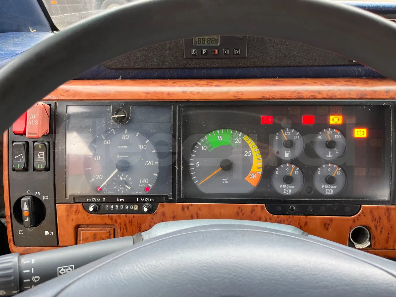 Mercedes-Benz Beluga - Bus: picture 3 Mercedes-Benz Beluga - Bus: picture 3