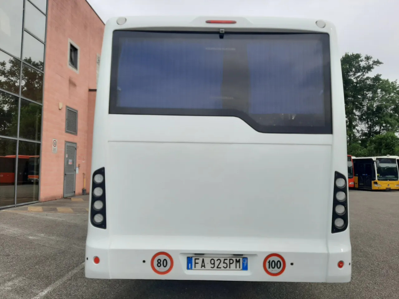 Indcar Mobi - Coach: picture 5 Indcar Mobi - Coach: picture 5