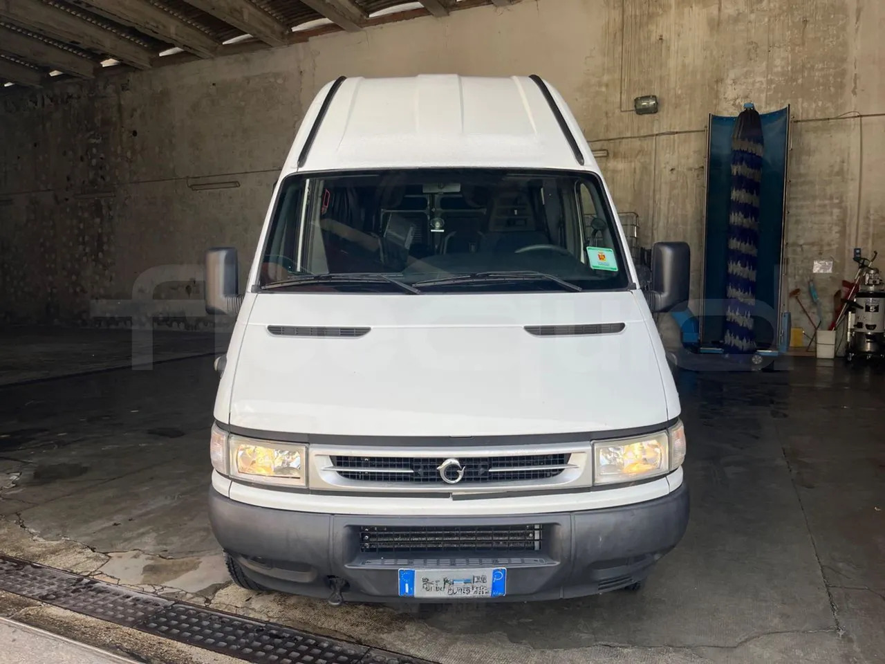 Iveco Daily - Minibus, Passenger van: picture 2 Iveco Daily - Minibus, Passenger van: picture 2