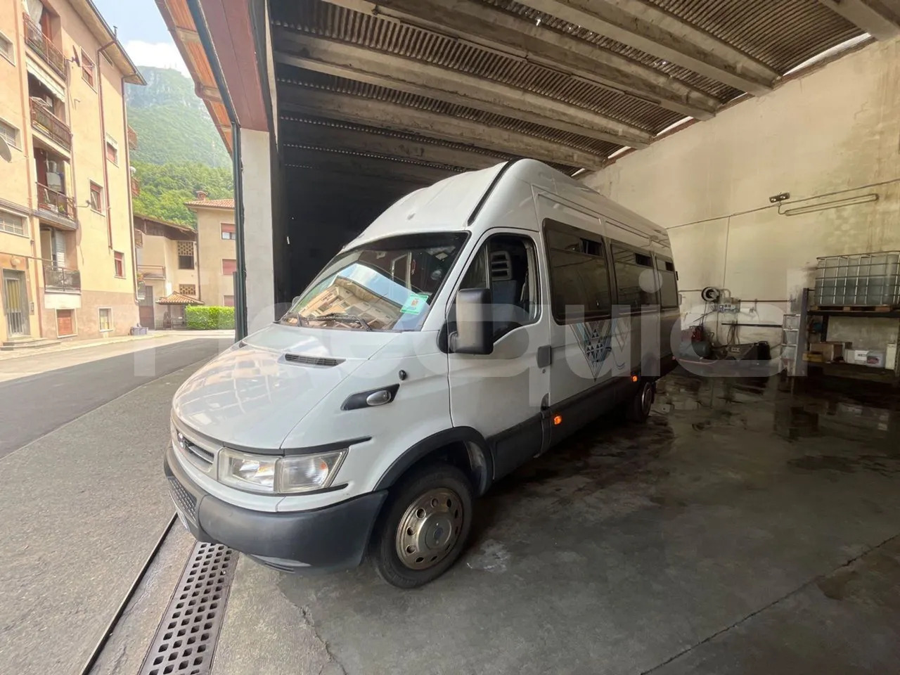 Iveco Daily - Minibus, Passenger van: picture 1 Iveco Daily - Minibus, Passenger van: picture 1