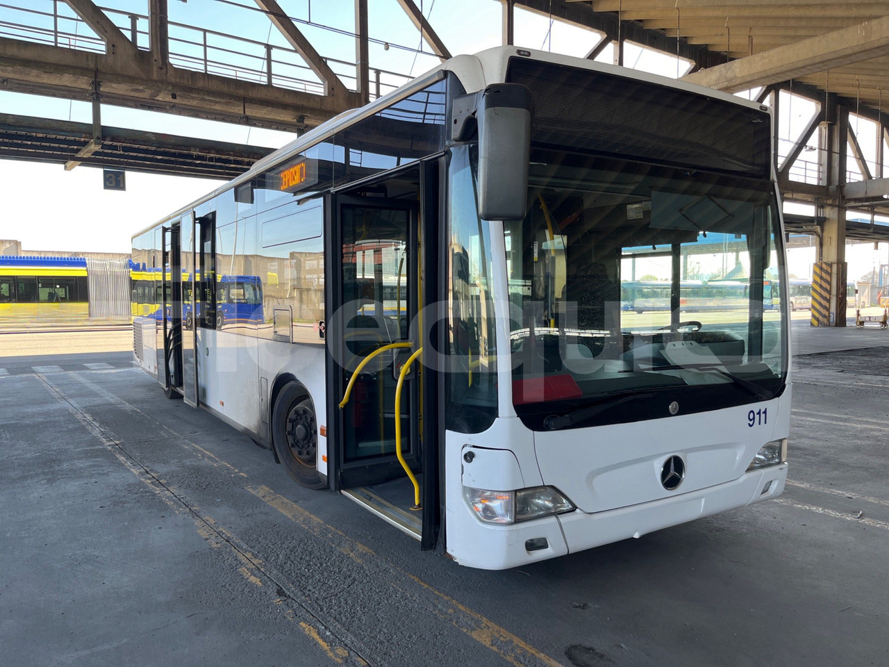 City bus Mercedes-Benz Citaro: picture 10