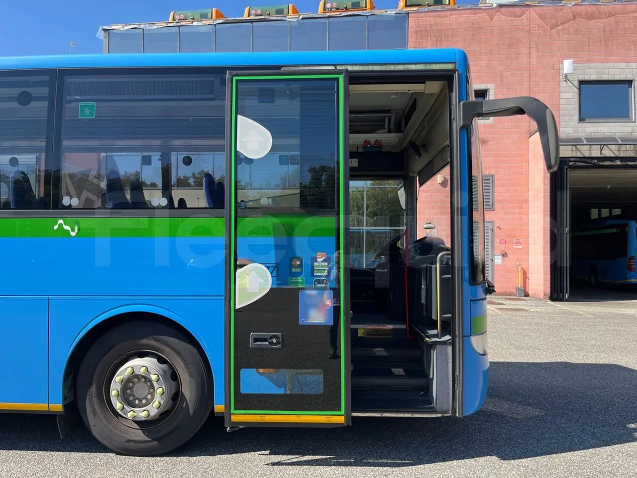 City bus Mercedes-Benz Integro: picture 15