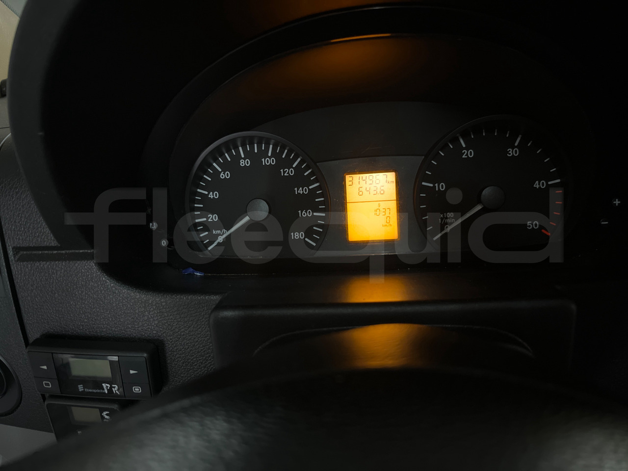 Mercedes-Benz Sprinter - Coach: picture 3 Mercedes-Benz Sprinter - Coach: picture 3