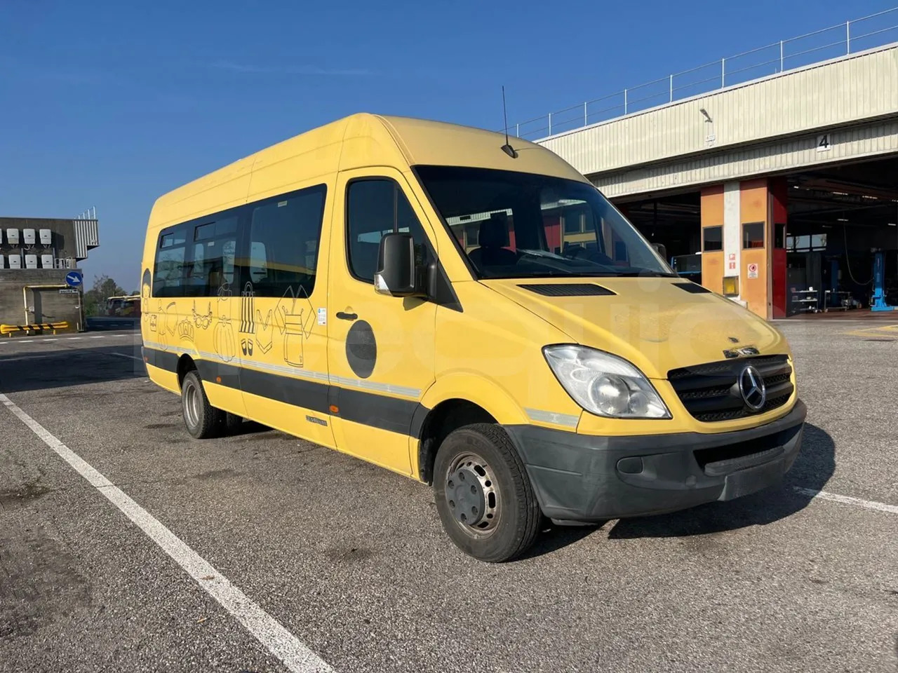 Mercedes-Benz Sprinter - School bus: picture 1 Mercedes-Benz Sprinter - School bus: picture 1
