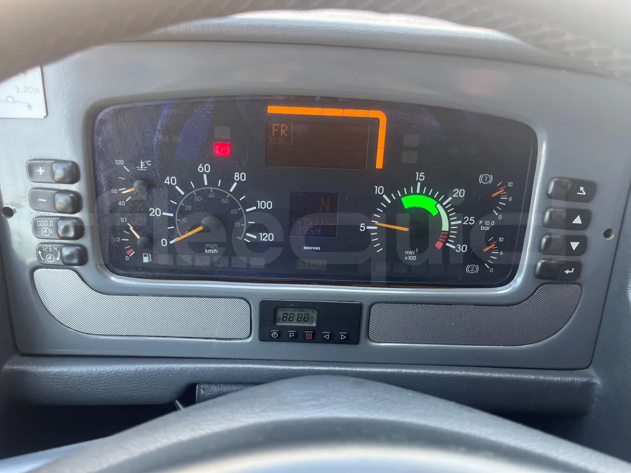 Mercedes-Benz Tourino - Coach: picture 3 Mercedes-Benz Tourino - Coach: picture 3