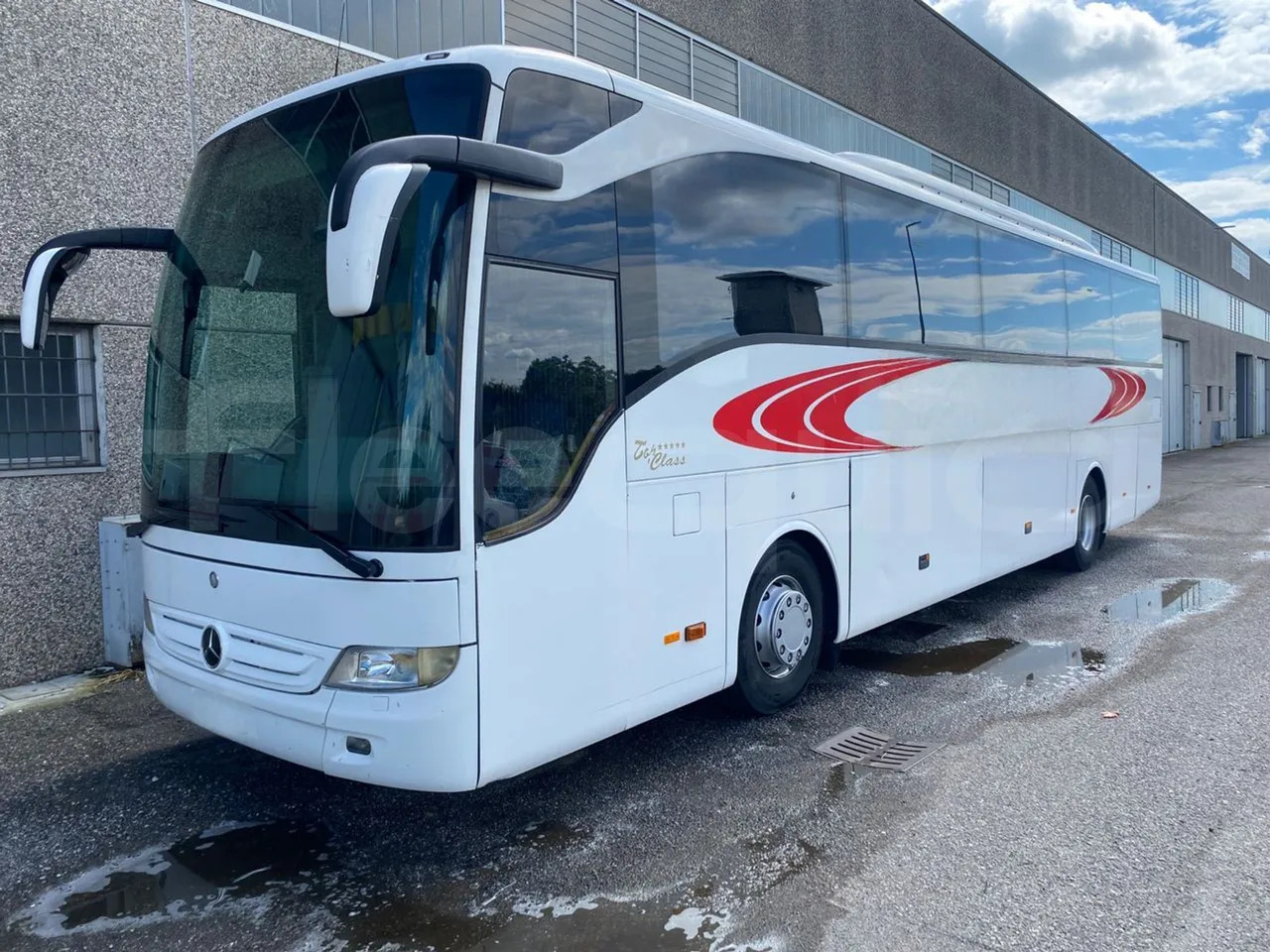 Mercedes-Benz Tourismo - Coach: picture 4 Mercedes-Benz Tourismo - Coach: picture 4