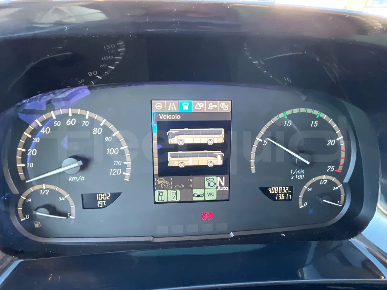 Mercedes-Benz Tourismo - Coach: picture 3 Mercedes-Benz Tourismo - Coach: picture 3