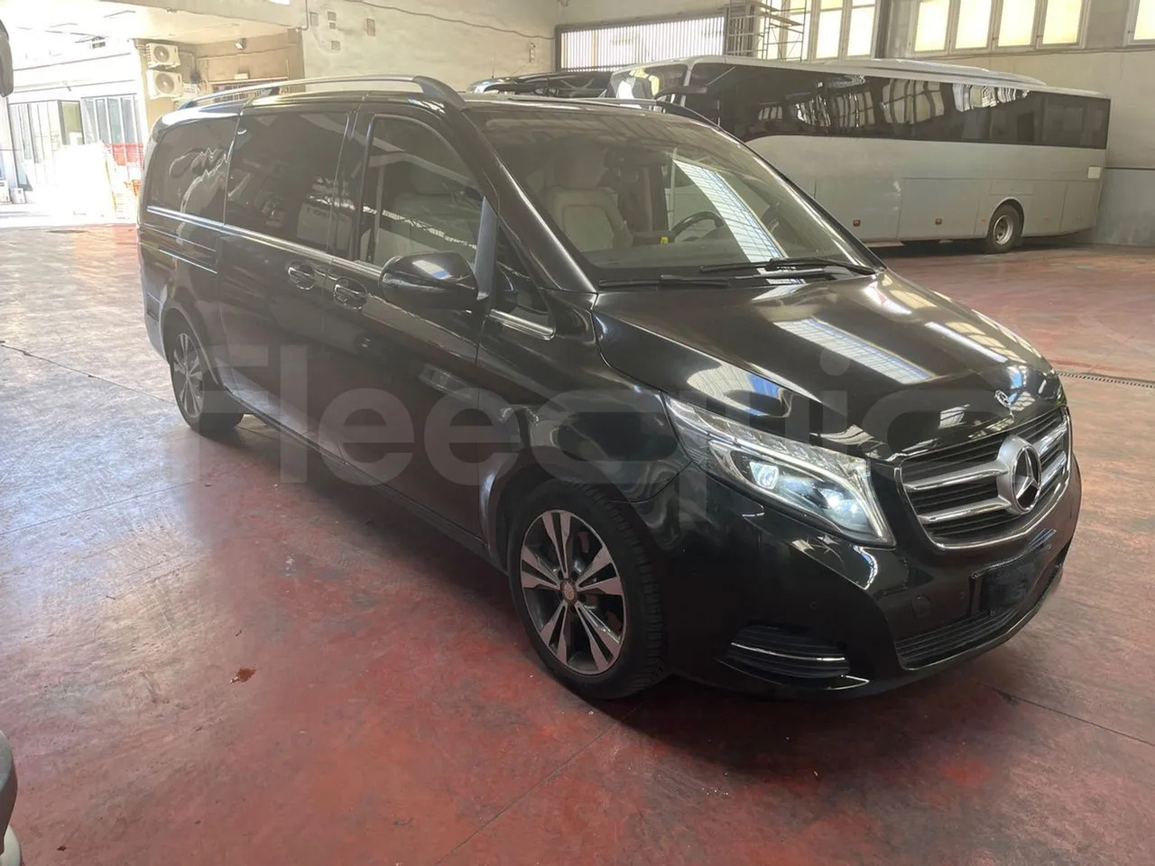 Mercedes-Benz Viano - Minibus, Passenger van: picture 1 Mercedes-Benz Viano - Minibus, Passenger van: picture 1