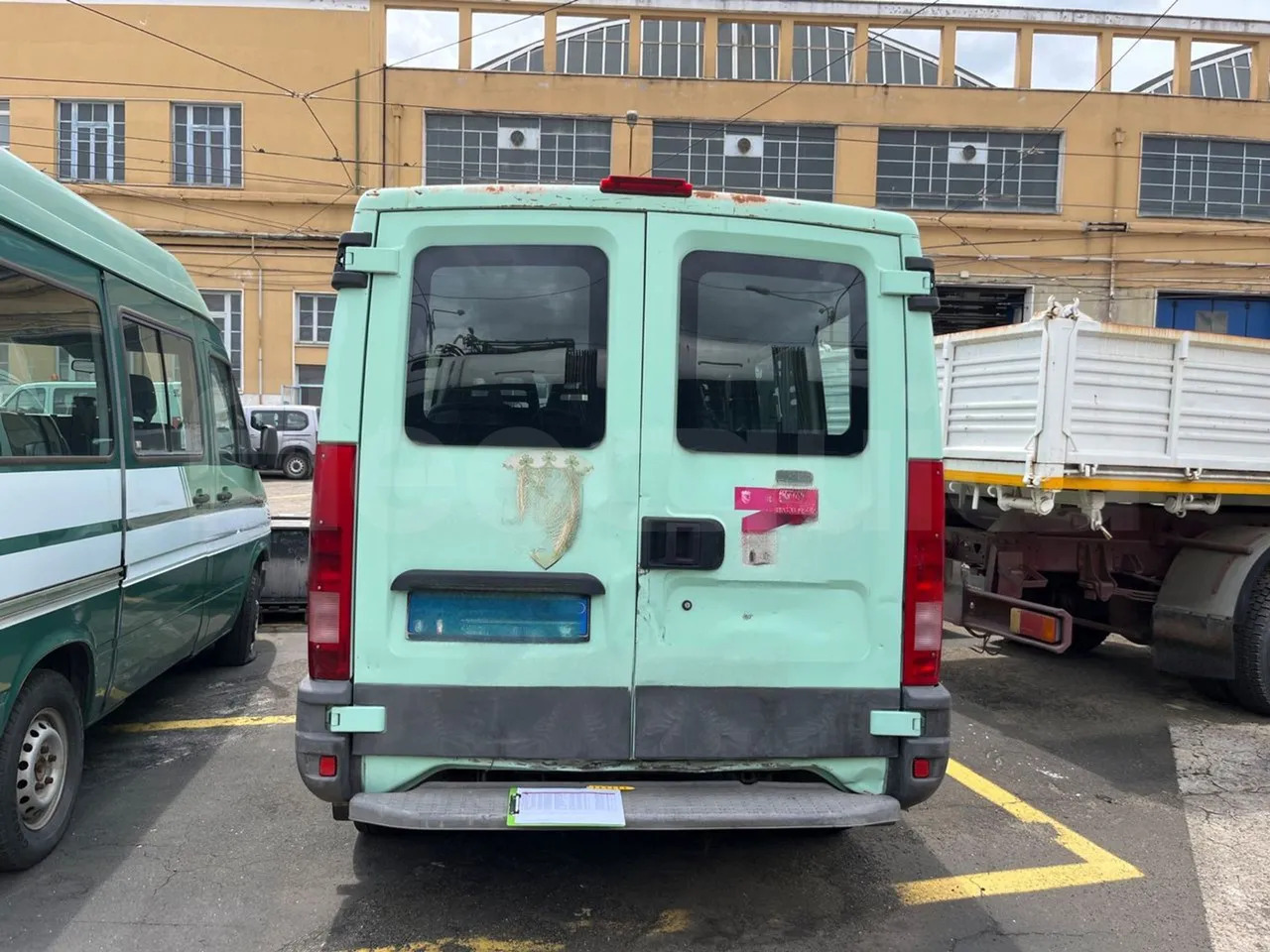 N.2Iveco Daily - Minibus, Passenger van: picture 4 N.2Iveco Daily - Minibus, Passenger van: picture 4