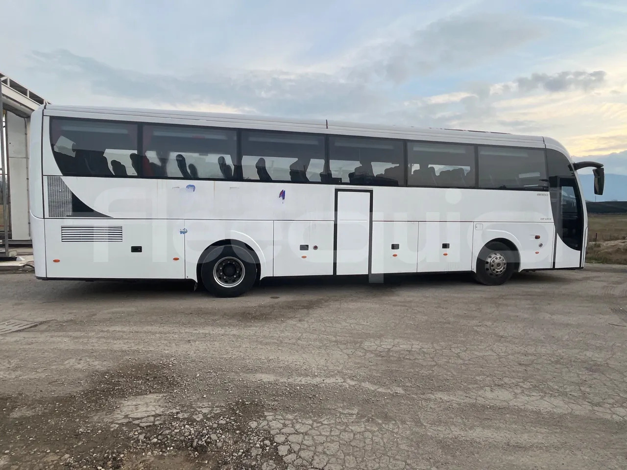 Lease a  Volvo B12 Volvo B12: picture 11