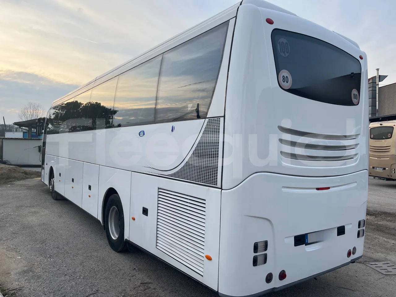 Lease a  Volvo B12 Volvo B12: picture 7