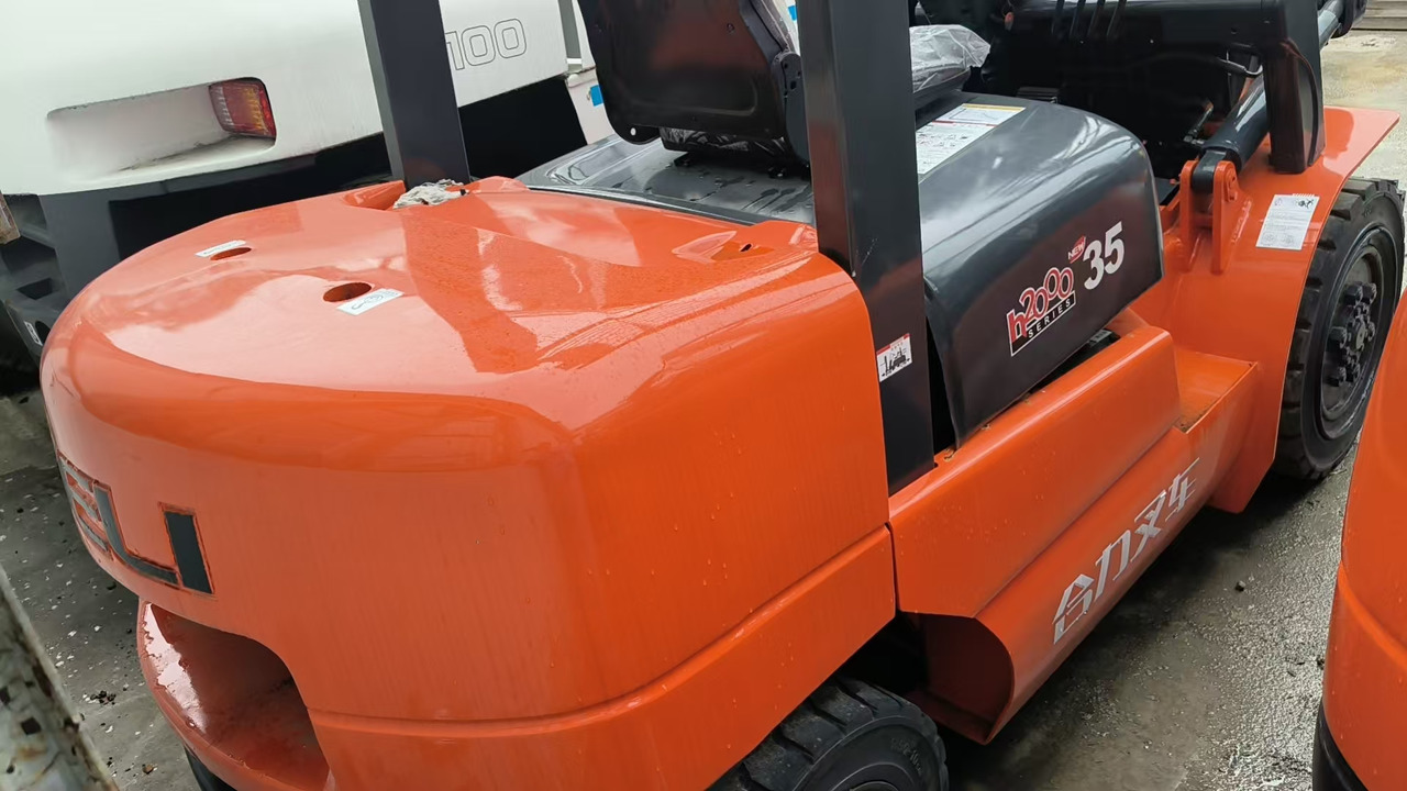 HELI 35 - Forklift: picture 4 HELI 35 - Forklift: picture 4
