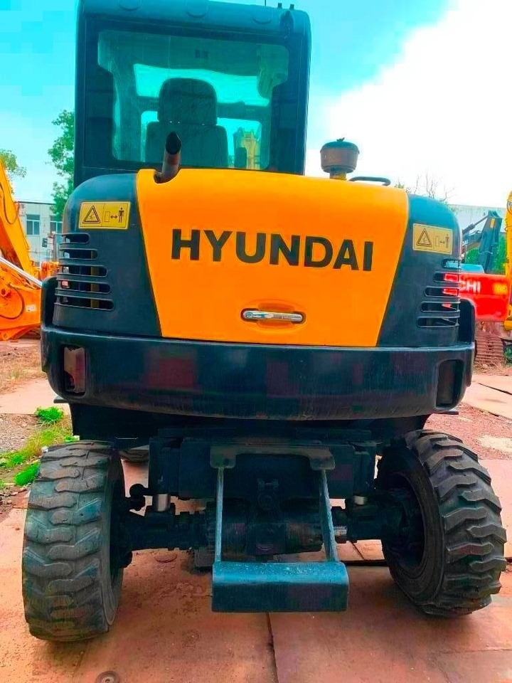 Hyundai Robex 60 W-7 - Wheel excavator: picture 5 Hyundai Robex 60 W-7 - Wheel excavator: picture 5