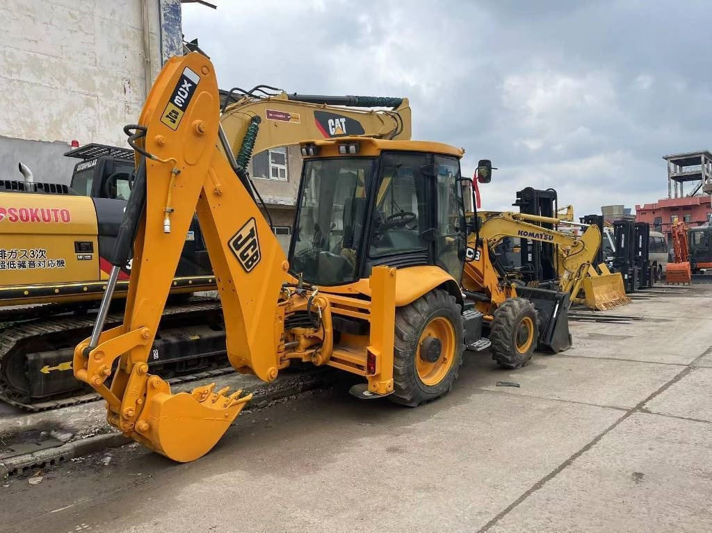 JCB 3CX - Backhoe loader: picture 3 JCB 3CX - Backhoe loader: picture 3