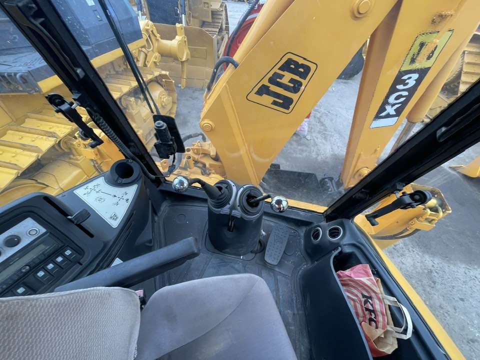JCB 3Cx - Backhoe loader: picture 3 JCB 3Cx - Backhoe loader: picture 3