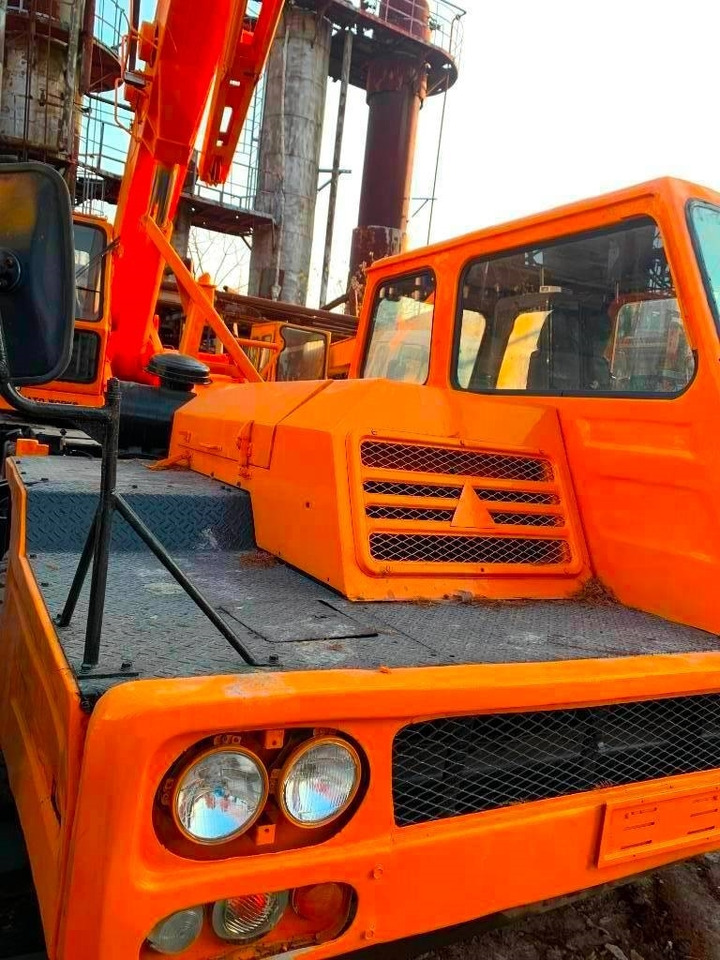 Kato NK 250 E - All terrain crane: picture 4 Kato NK 250 E - All terrain crane: picture 4