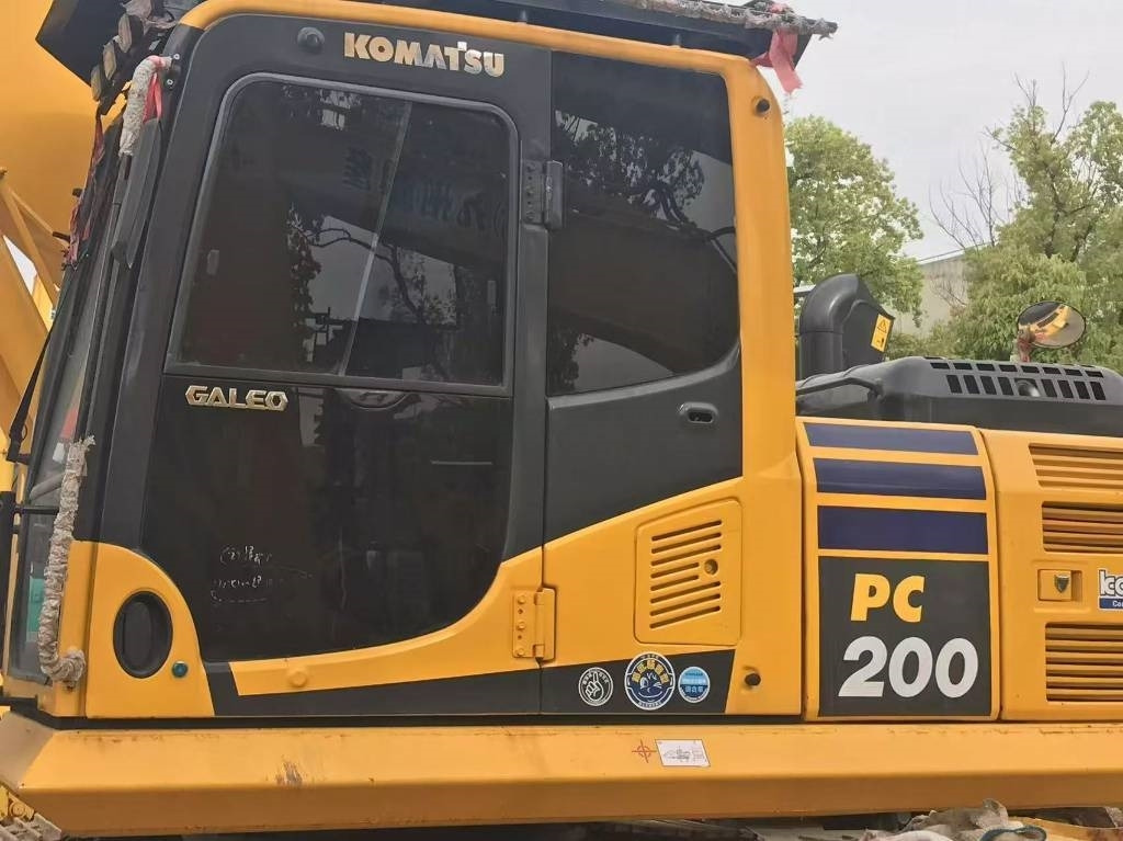 Komatsu PC 200-8 - Crawler excavator: picture 2 Komatsu PC 200-8 - Crawler excavator: picture 2