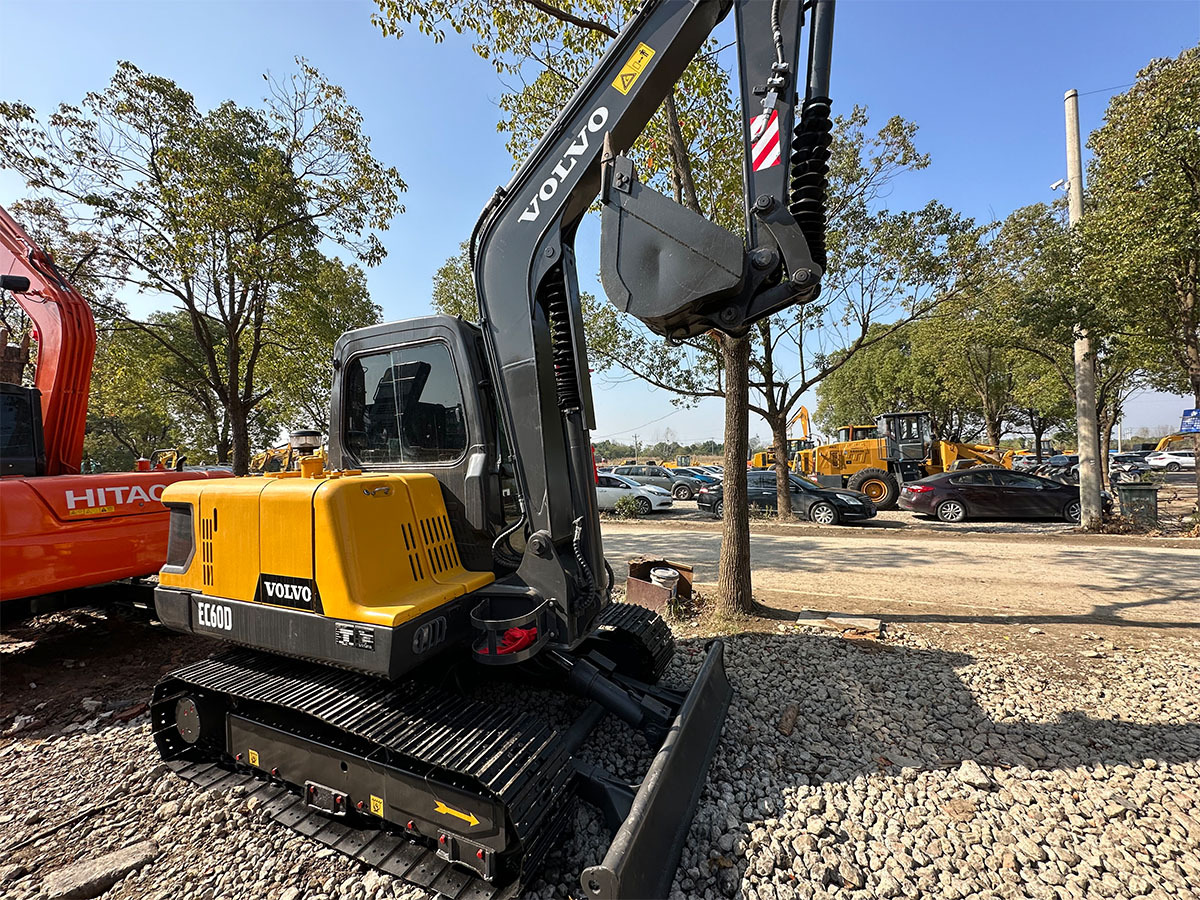 VOLVO EC60D - Crawler excavator: picture 4 VOLVO EC60D - Crawler excavator: picture 4