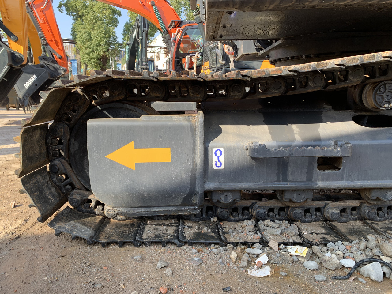 Excavator Volvo EC210D: picture 9