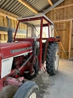 International 474 M.FRONTLÆSSER  - Farm tractor: picture 1 International 474 M.FRONTLÆSSER  - Farm tractor: picture 1