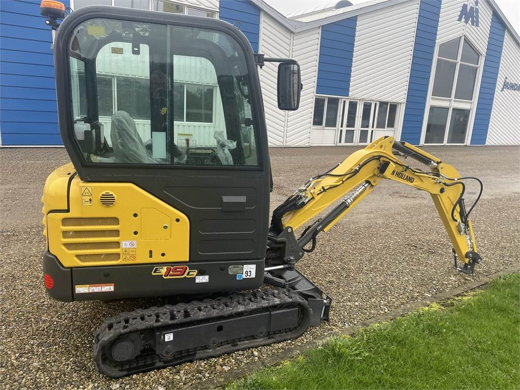 New Holland E19C AG - Mini excavator: picture 4 New Holland E19C AG - Mini excavator: picture 4
