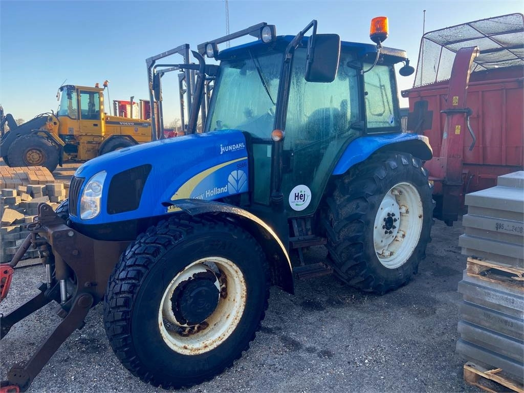 New Holland T5050 - Farm tractor: picture 1 New Holland T5050 - Farm tractor: picture 1