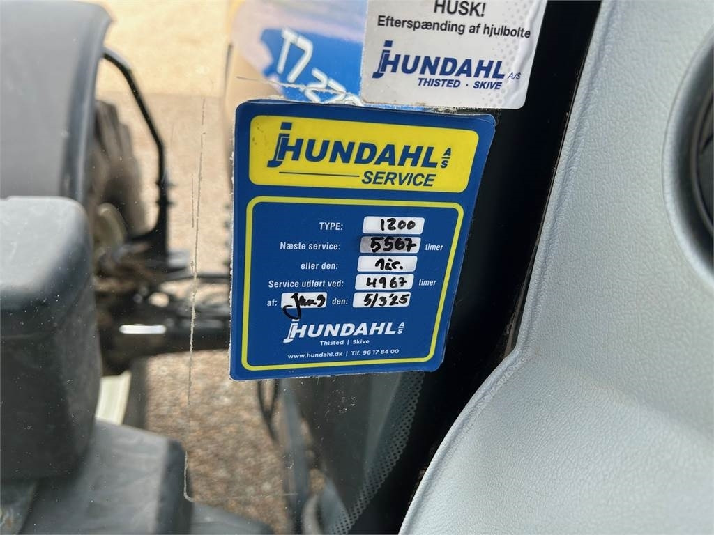 Farm tractor New Holland T7.270AC KEY: picture 7