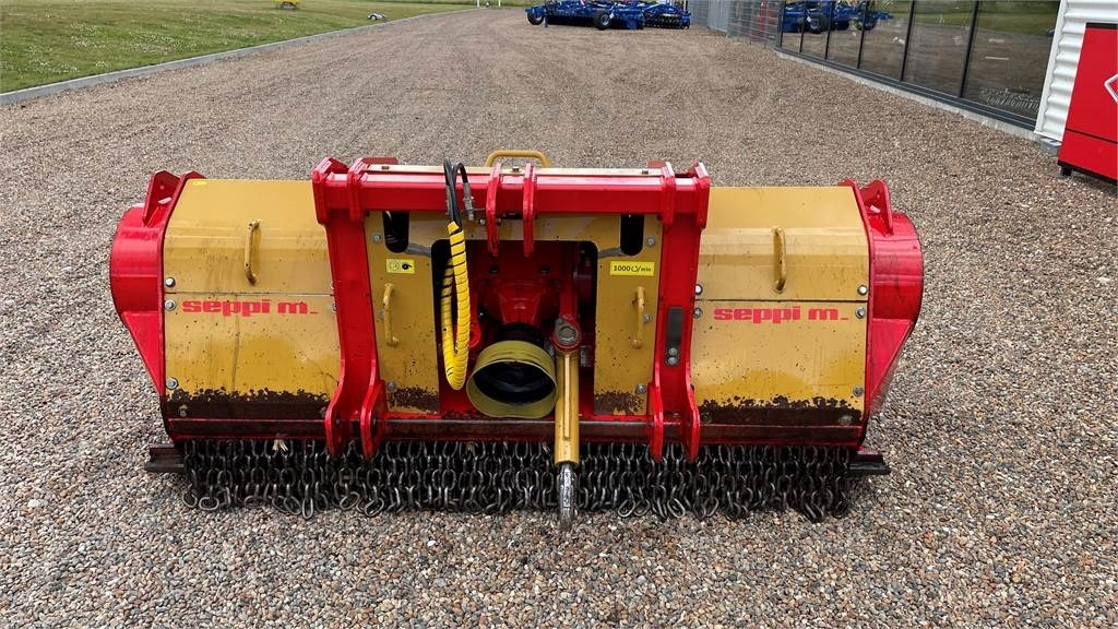 Seppi MIDIFORST DT 200 - Forestry mulcher: picture 2 Seppi MIDIFORST DT 200 - Forestry mulcher: picture 2
