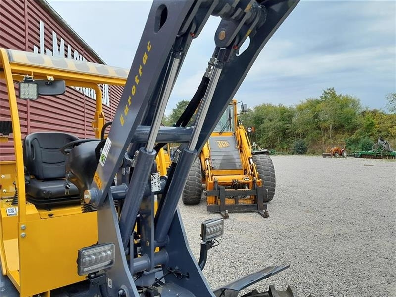 Compact loader Eurotrac W12: picture 13