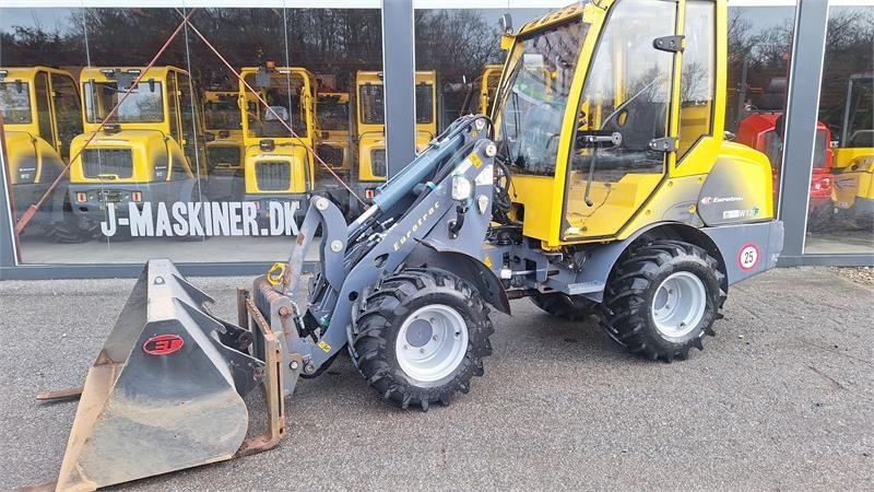 Eurotrac W12-F med kabine - Compact loader: picture 1 Eurotrac W12-F med kabine - Compact loader: picture 1