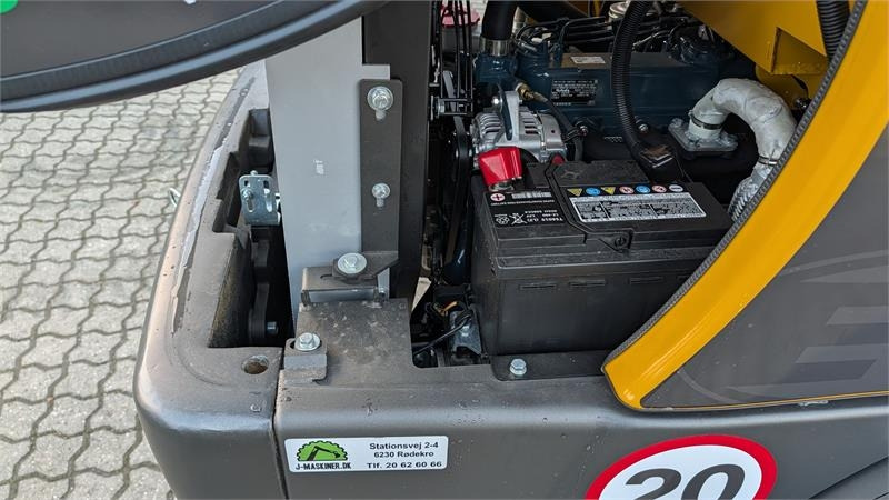 Compact loader Eurotrac W12S: picture 10 Compact loader Eurotrac W12S: picture 10