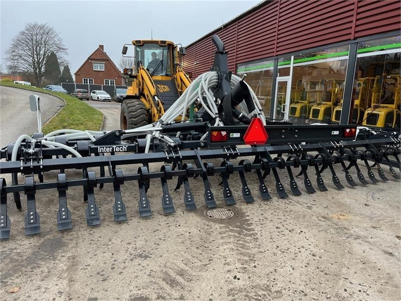 Slurry injector Inter-Tech Fabriksny 7.50 m. tandnedfælder: picture 9