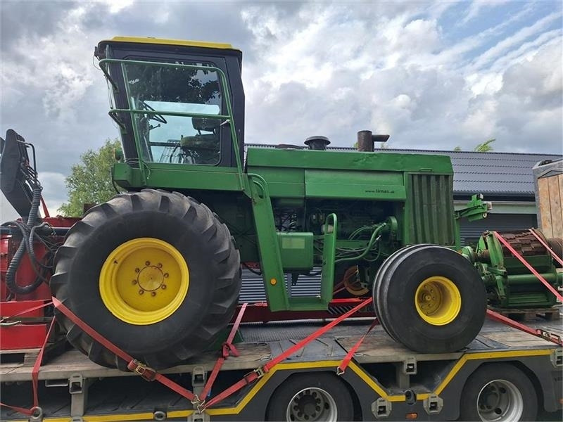 John Deere - Forage harvester: picture 2 John Deere - Forage harvester: picture 2
