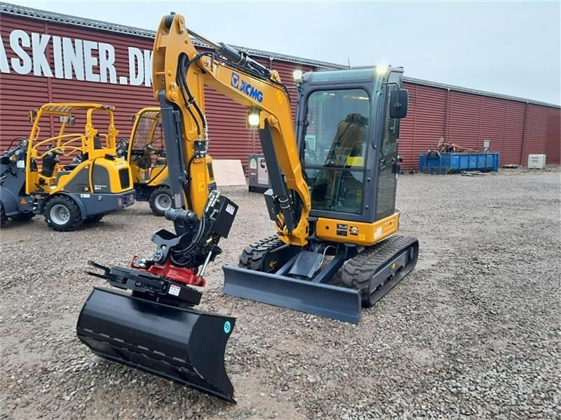 XCMG Xe27e Med rotortilt - Mini excavator: picture 2 XCMG Xe27e Med rotortilt - Mini excavator: picture 2