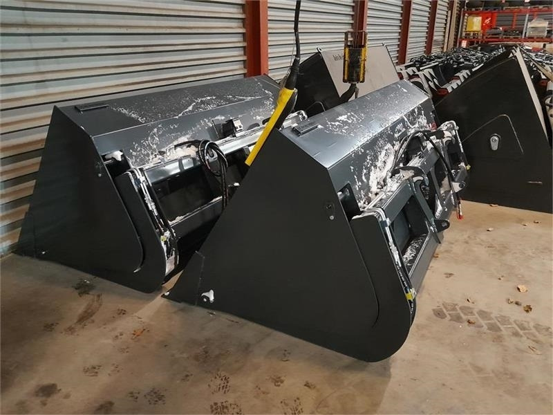 - - - fk machinery - Loader bucket for Agricultural machinery: picture 1 - - - fk machinery - Loader bucket for Agricultural machinery: picture 1