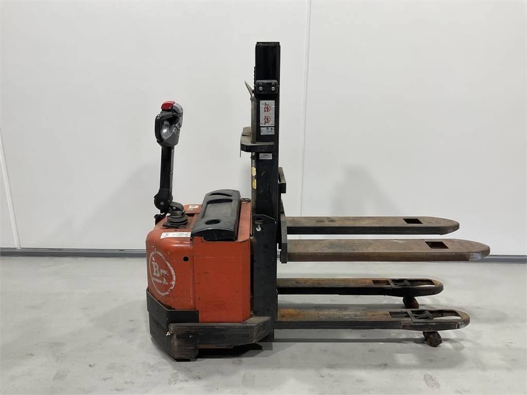BT S16D - Stacker: picture 1 BT S16D - Stacker: picture 1