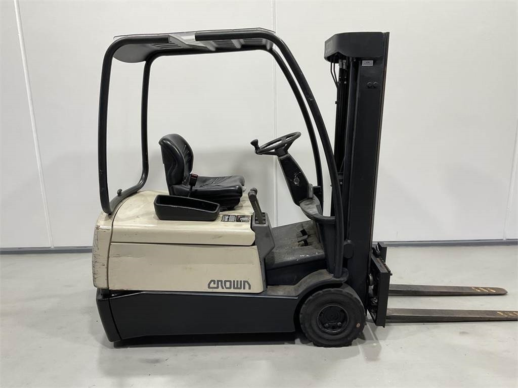 Crown SC3016-1,6  - Electric forklift: picture 1 Crown SC3016-1,6  - Electric forklift: picture 1