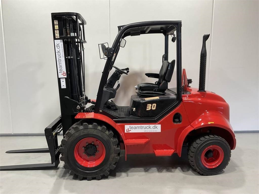 Hangcha CPCD30-XW43E-RT - Rough terrain forklift: picture 3 Hangcha CPCD30-XW43E-RT - Rough terrain forklift: picture 3